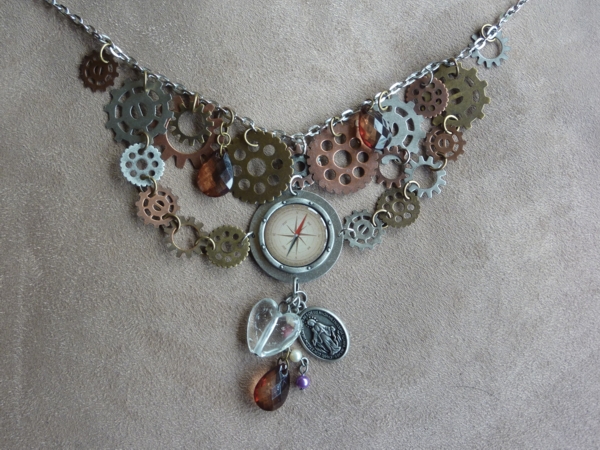 Cogs necklace